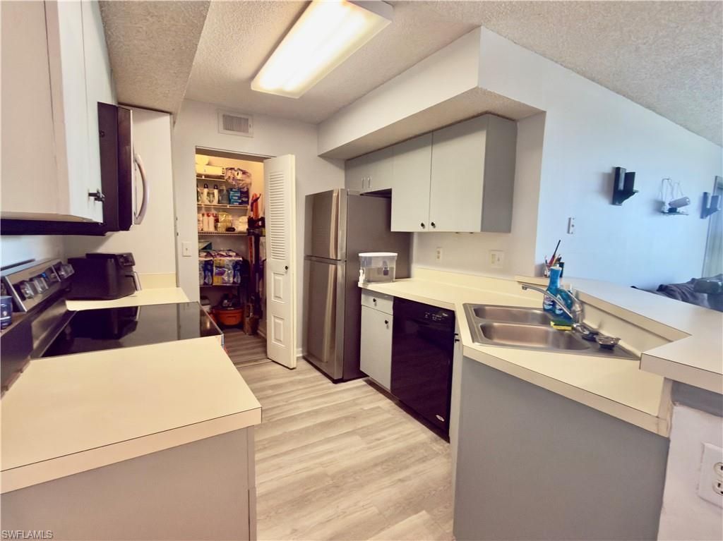 13615 Eagle Ridge Dr, Unit 1614, Fort Myers, FL 33912 Photo