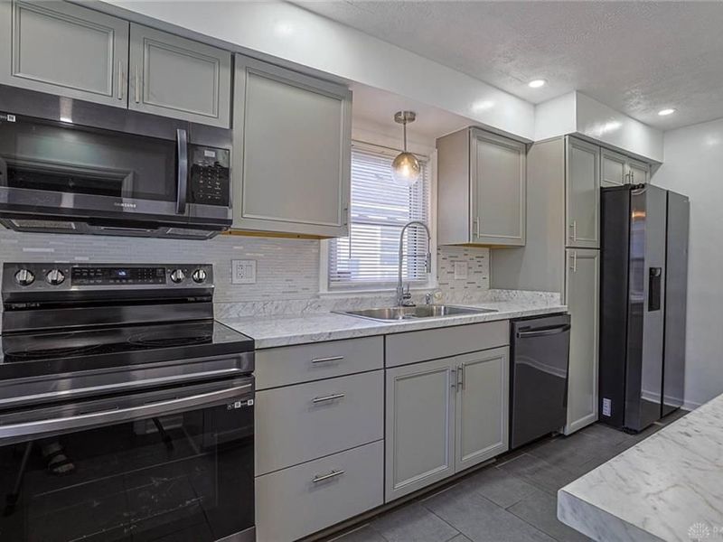 2245 Arlene Avenue, Dayton, OH 45406 Photo 2