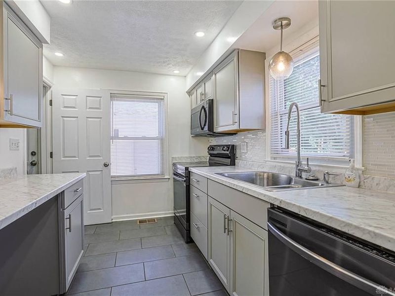 2245 Arlene Avenue, Dayton, OH 45406 Photo 3