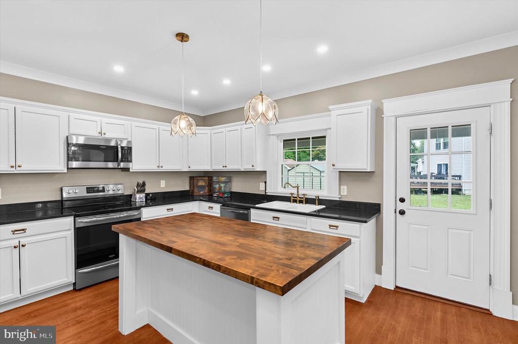 201 OAK STREET, HURLOCK, MD 21643