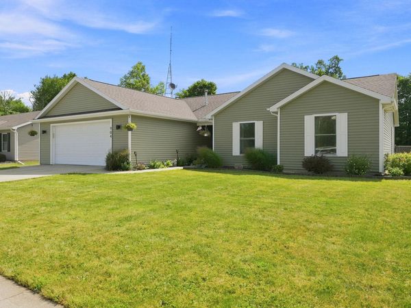 904 Sand Drift Drive, Fremont, IN 46737