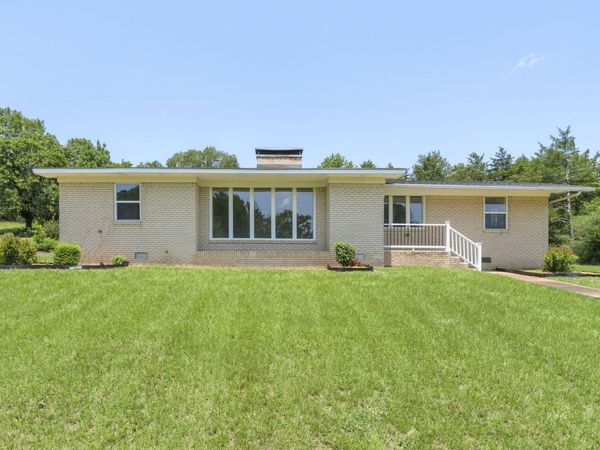 1304 Holmes Road , Searcy, AR 72143