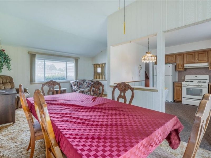 10774 Gordon Drive, Parma, OH 44130 Photo 8
