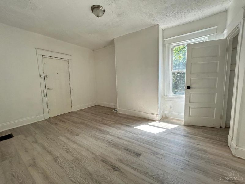 3719 Laclede Ave, Cincinnati, OH 45205 Photo 8