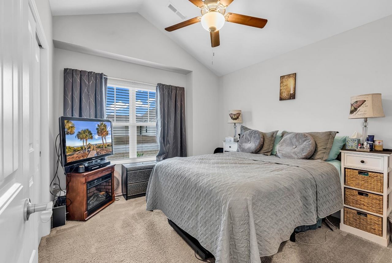 323 Borrowdale Dr.  Photo 11