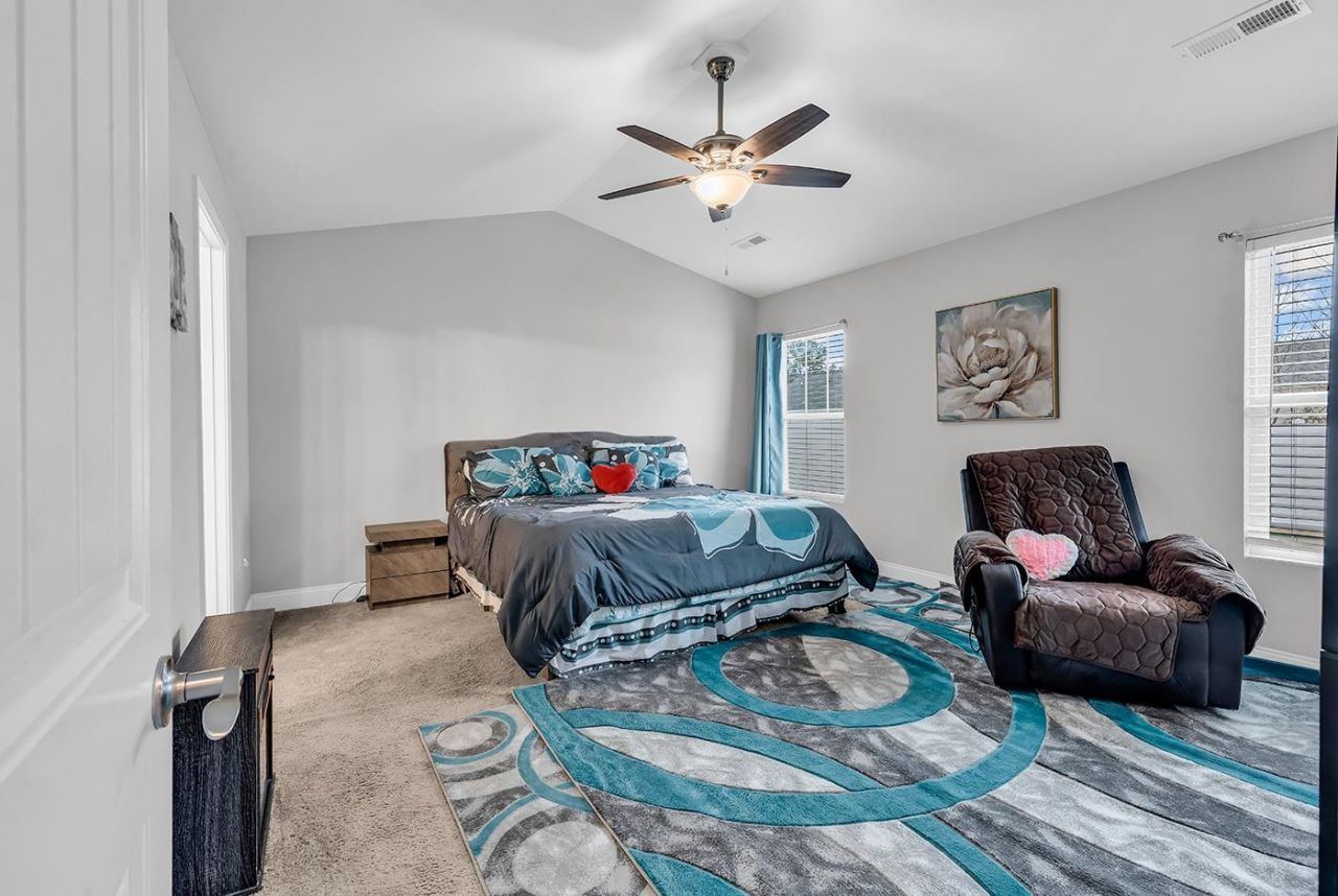 323 Borrowdale Dr.  Photo 14