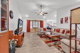 323 Borrowdale Dr.  photo 4