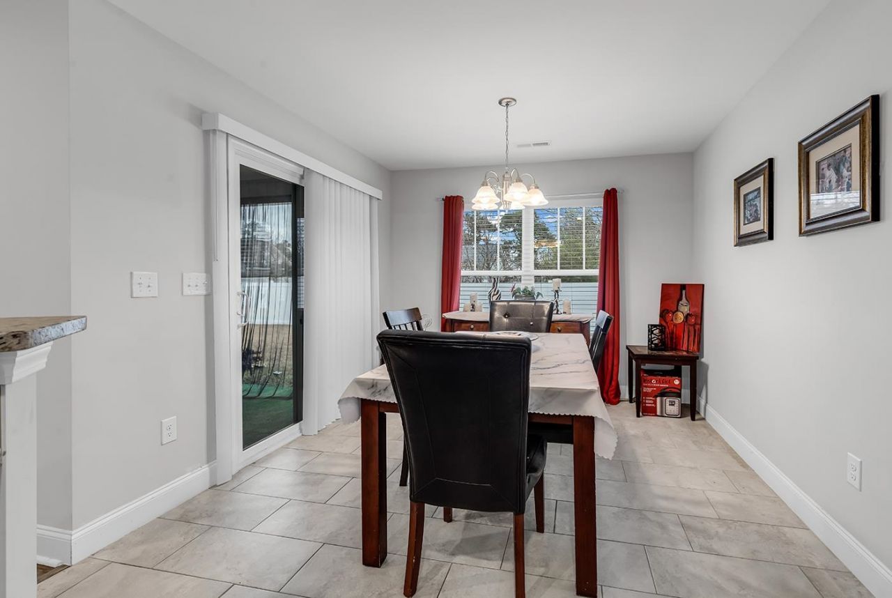 323 Borrowdale Dr.  Photo 25