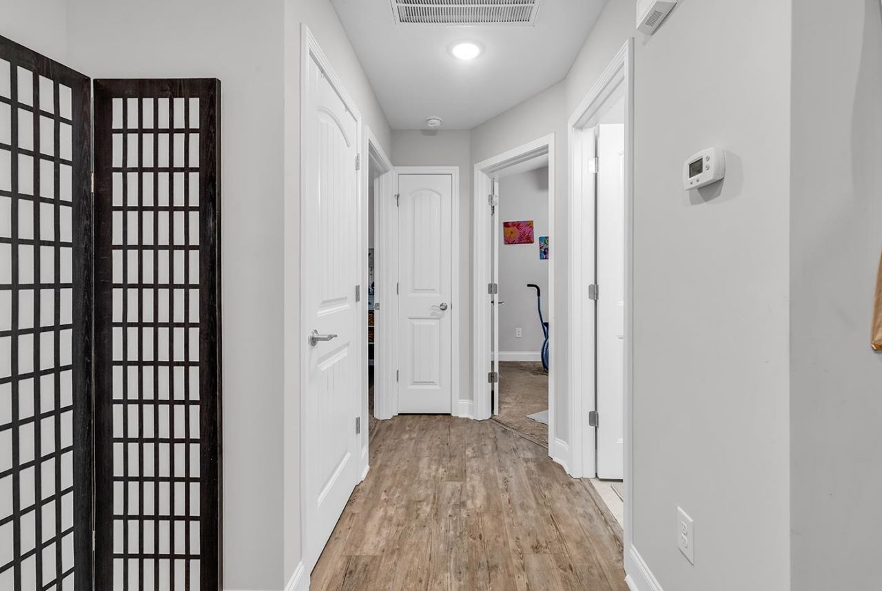 323 Borrowdale Dr.  Photo 8