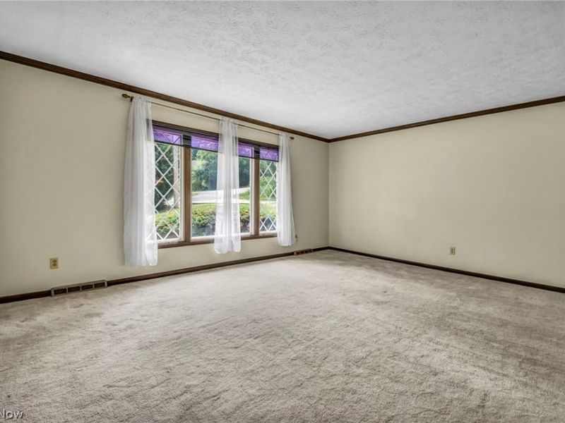 2725 Roberts Avenue NW, Canton, OH 44709 Photo 12