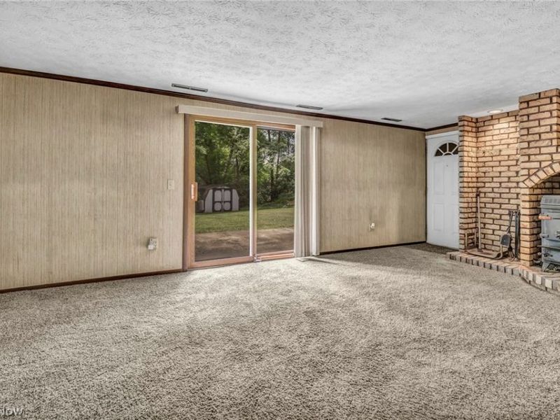 2725 Roberts Avenue NW, Canton, OH 44709 Photo 5