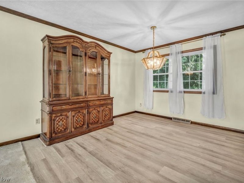 2725 Roberts Avenue NW, Canton, OH 44709 Photo 8