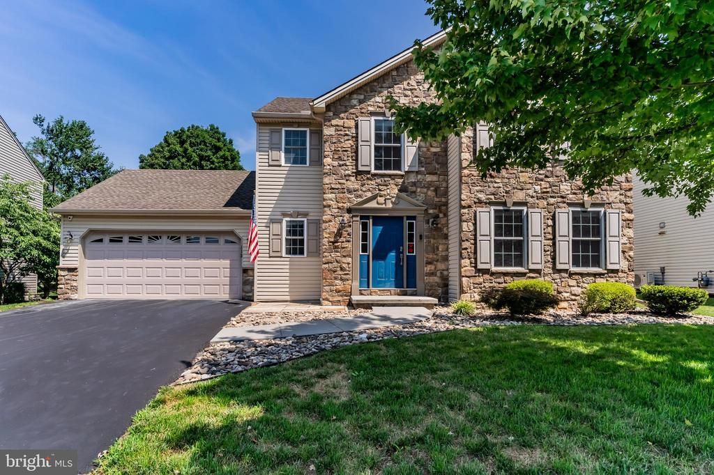 112 HILLTOP COURT , CAMP HILL, PA 17011