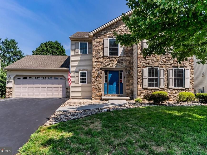 112 Hilltop Court, Camp Hill, PA 17011 Main Photo