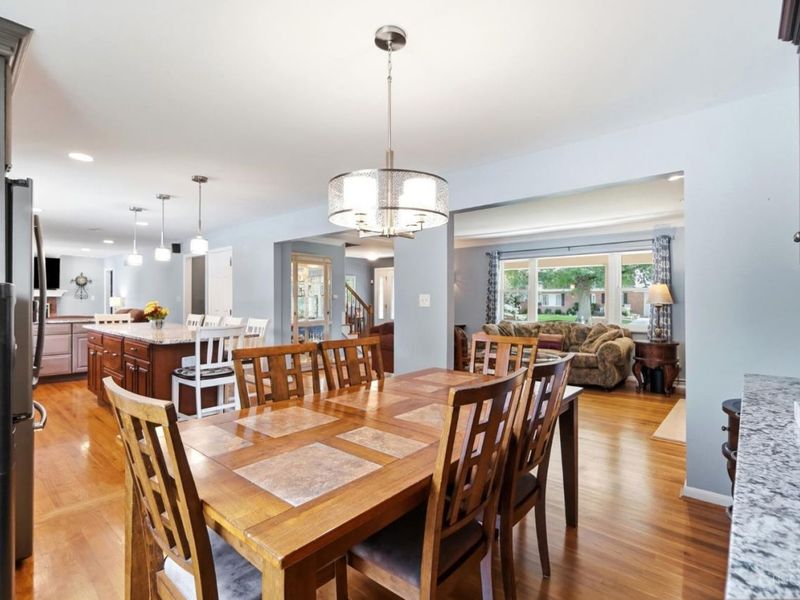680 Silverhedge Drive, Springfield Twp., OH 45231 Photo 16