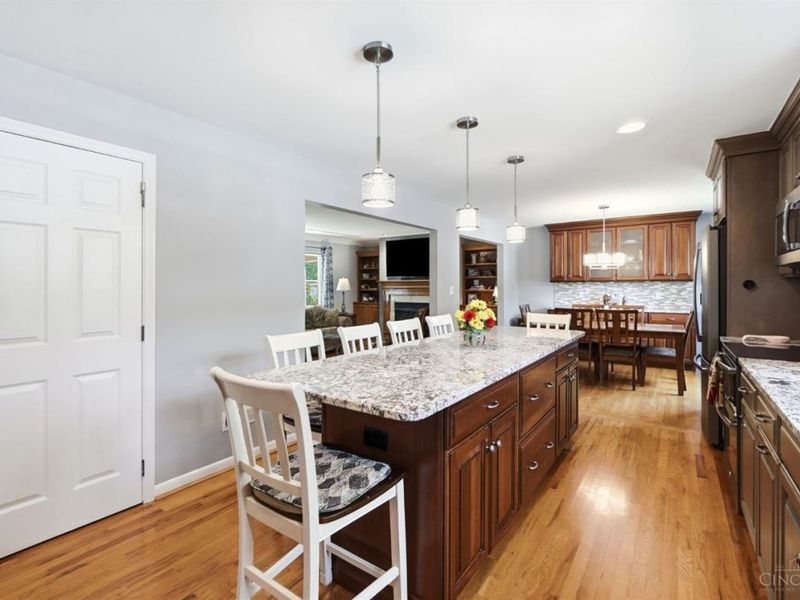 680 Silverhedge Drive, Springfield Twp., OH 45231 Photo 17