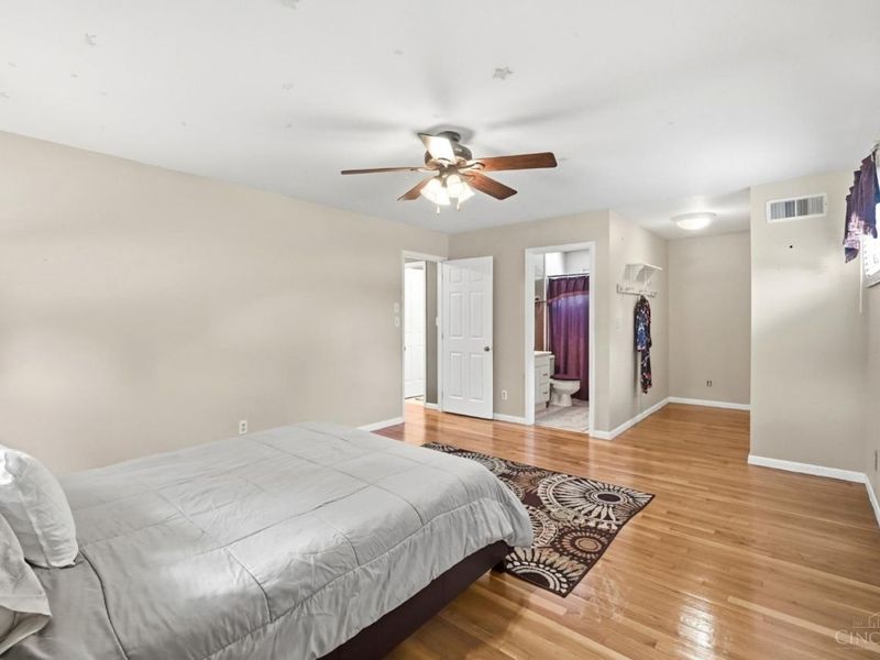 680 Silverhedge Drive, Springfield Twp., OH 45231 Photo 38
