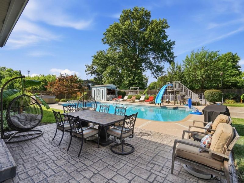 680 Silverhedge Drive, Springfield Twp., OH 45231 Photo 68