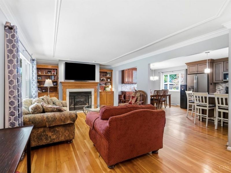 680 Silverhedge Drive, Springfield Twp., OH 45231 Photo 9