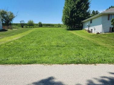9112 Monroe Road, Plattsmouth, NE 68048