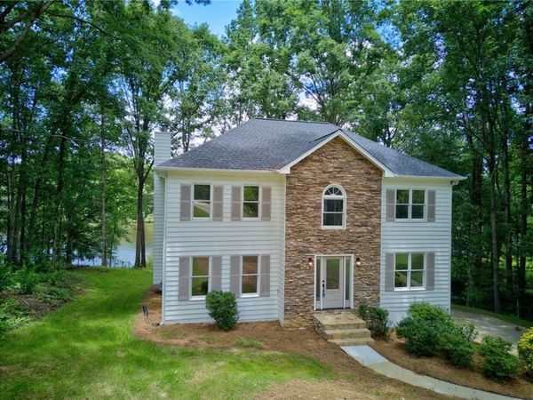 511 Lakeside Drive , Hiram, GA 30141