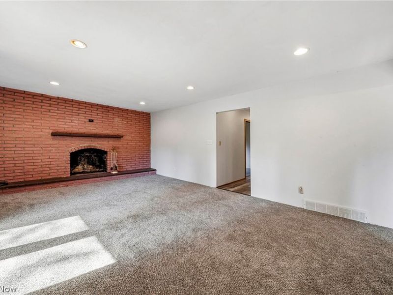1077 Brainard Road, Highland Heights, OH 44143 Photo 13