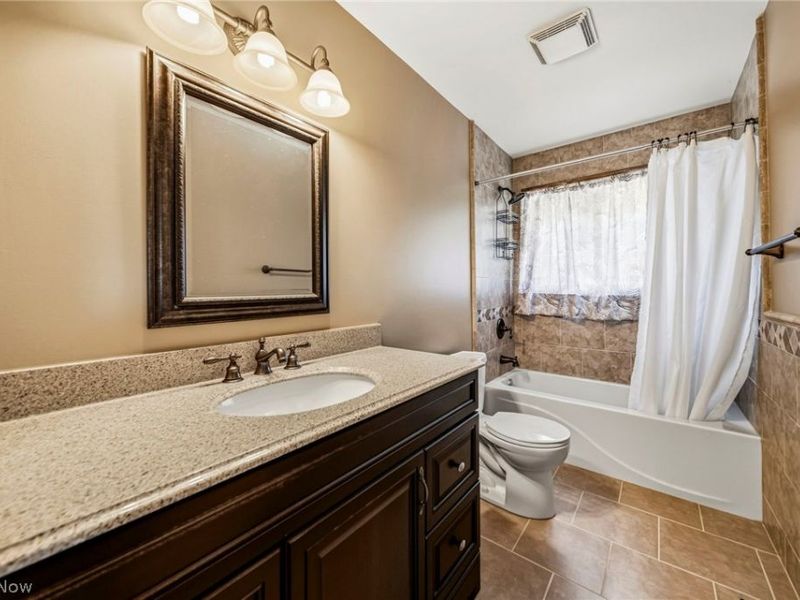 1077 Brainard Road, Highland Heights, OH 44143 Photo 27