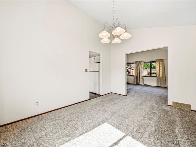 1077 Brainard Road, Highland Heights, OH 44143 Photo 8