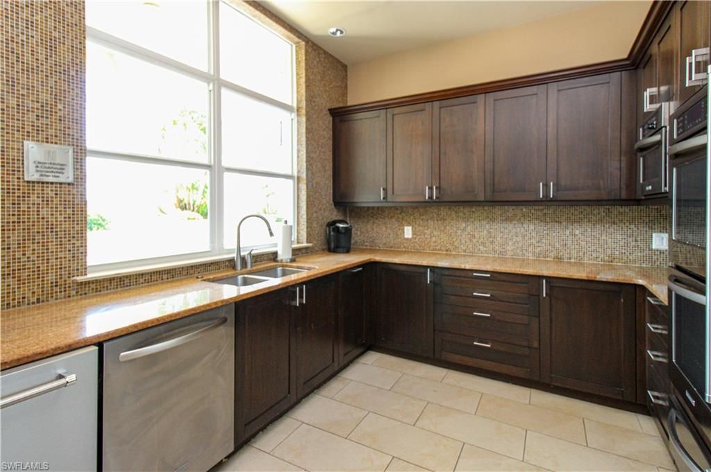9123 Strada Pl, Unit 7410, Naples, FL 34108 Photo