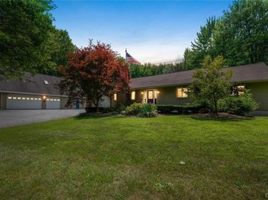 1109 County Route 4, Central Square, NY 13036
