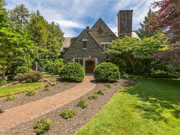 151 Ambassador Drive, Rochester, NY 14610
