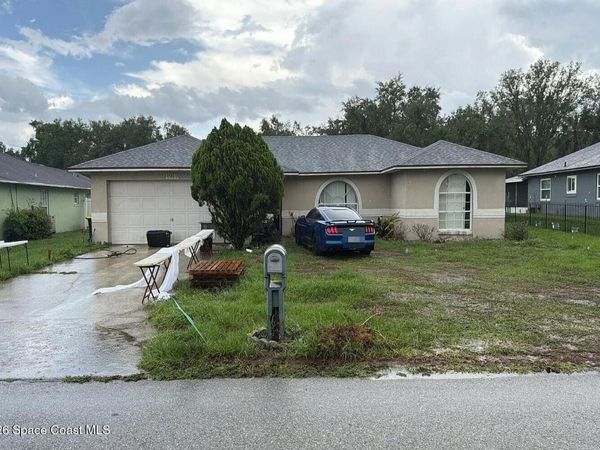 1010 W Dossey Road , Lakeland, FL 33811