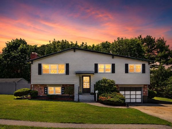 1 Eisenhower Rd, Peabody, MA 01960