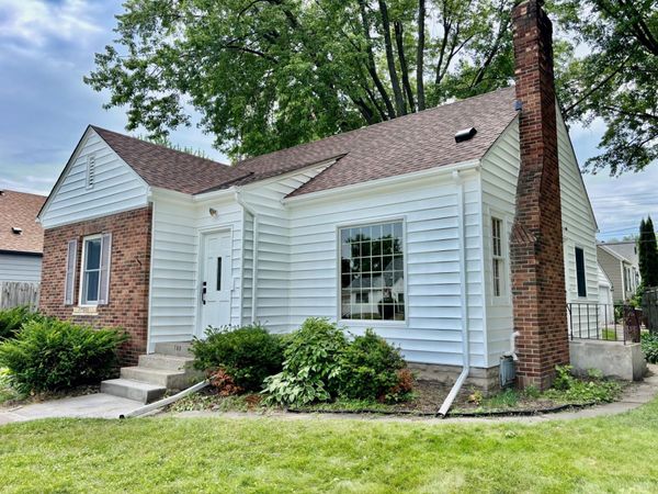 180 Bernard Street E, West Saint Paul, MN 55118
