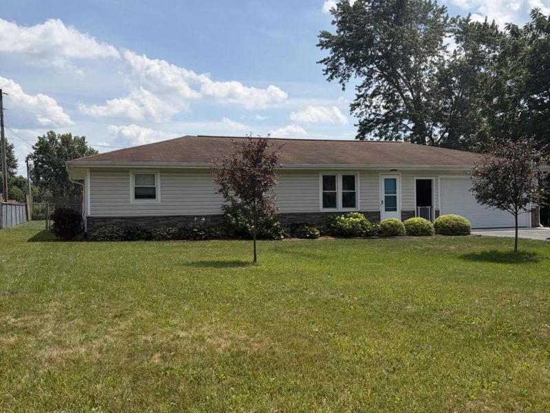 2933 Lisa Road, Sidney, OH 45365 Photo 2