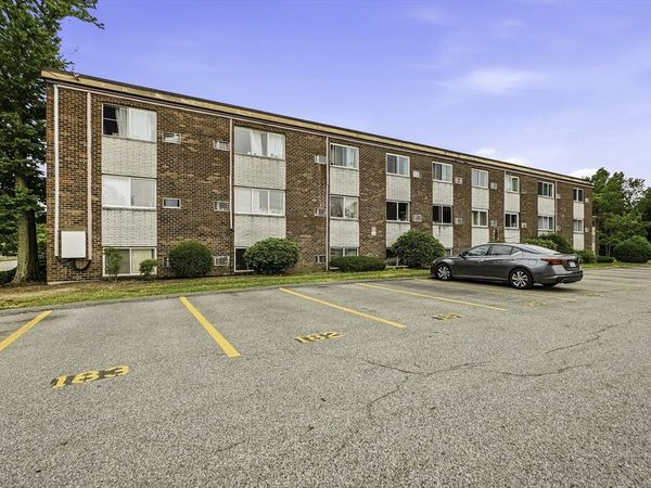 7 Weld St, Unit 44, Framingham, MA 01702