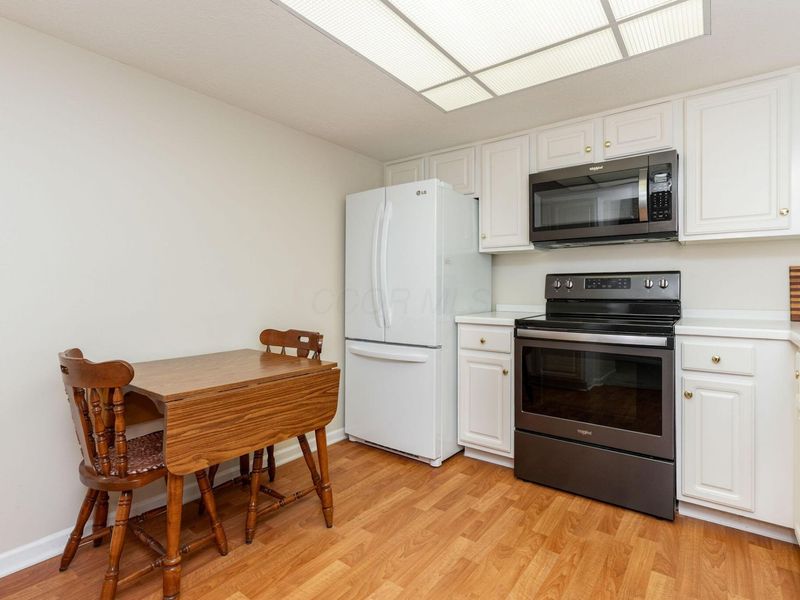 5935 N High Street, Unit 305, Worthington, OH 43085 Photo 7