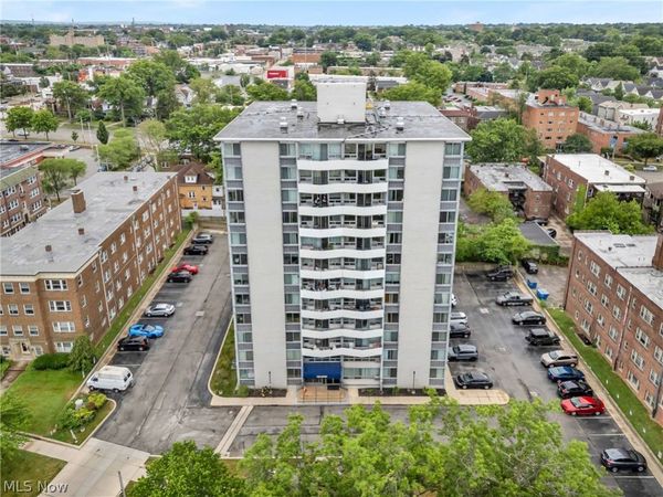 11811 Lake Avenue , Unit 703, Lakewood, OH 44017