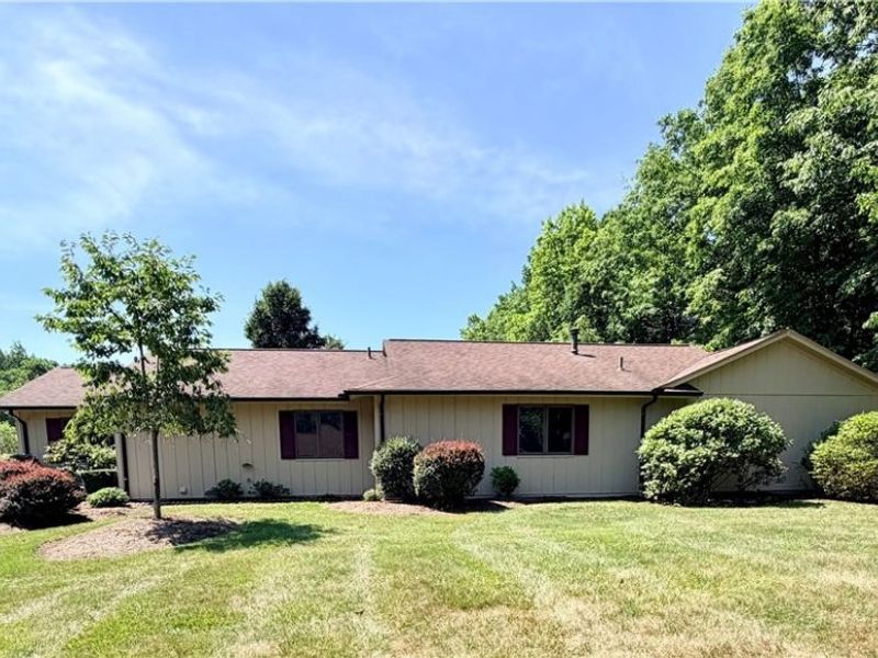 11106 Blodgett Creek Trail, Strongsville, OH 44149 Photo 2