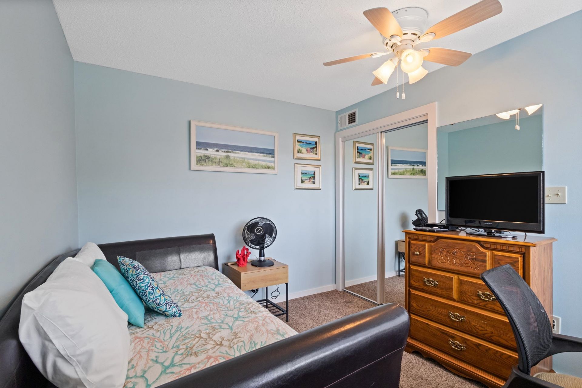 9661 Shore Dr. Photo 23