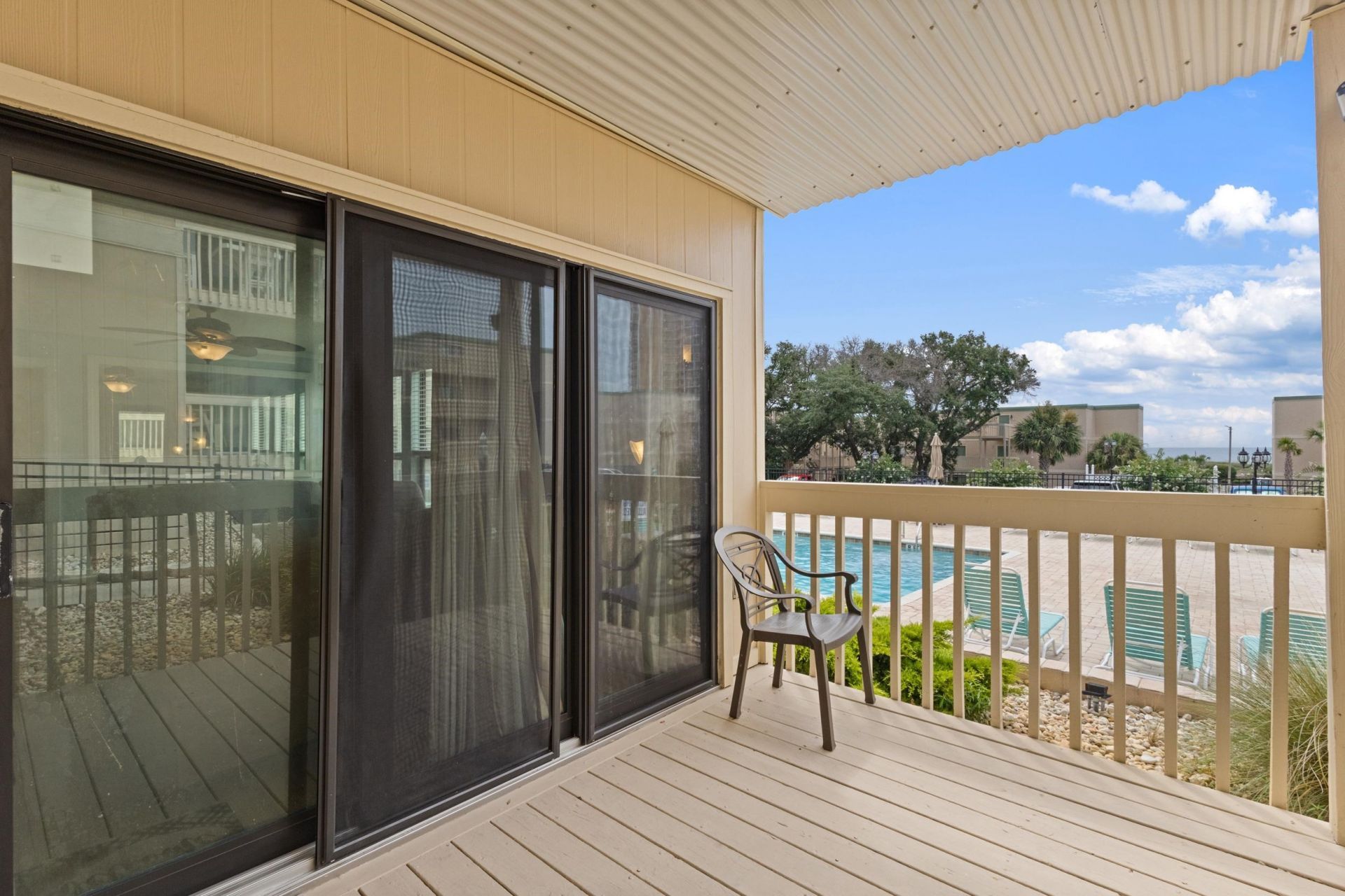 9661 Shore Dr. Photo 26