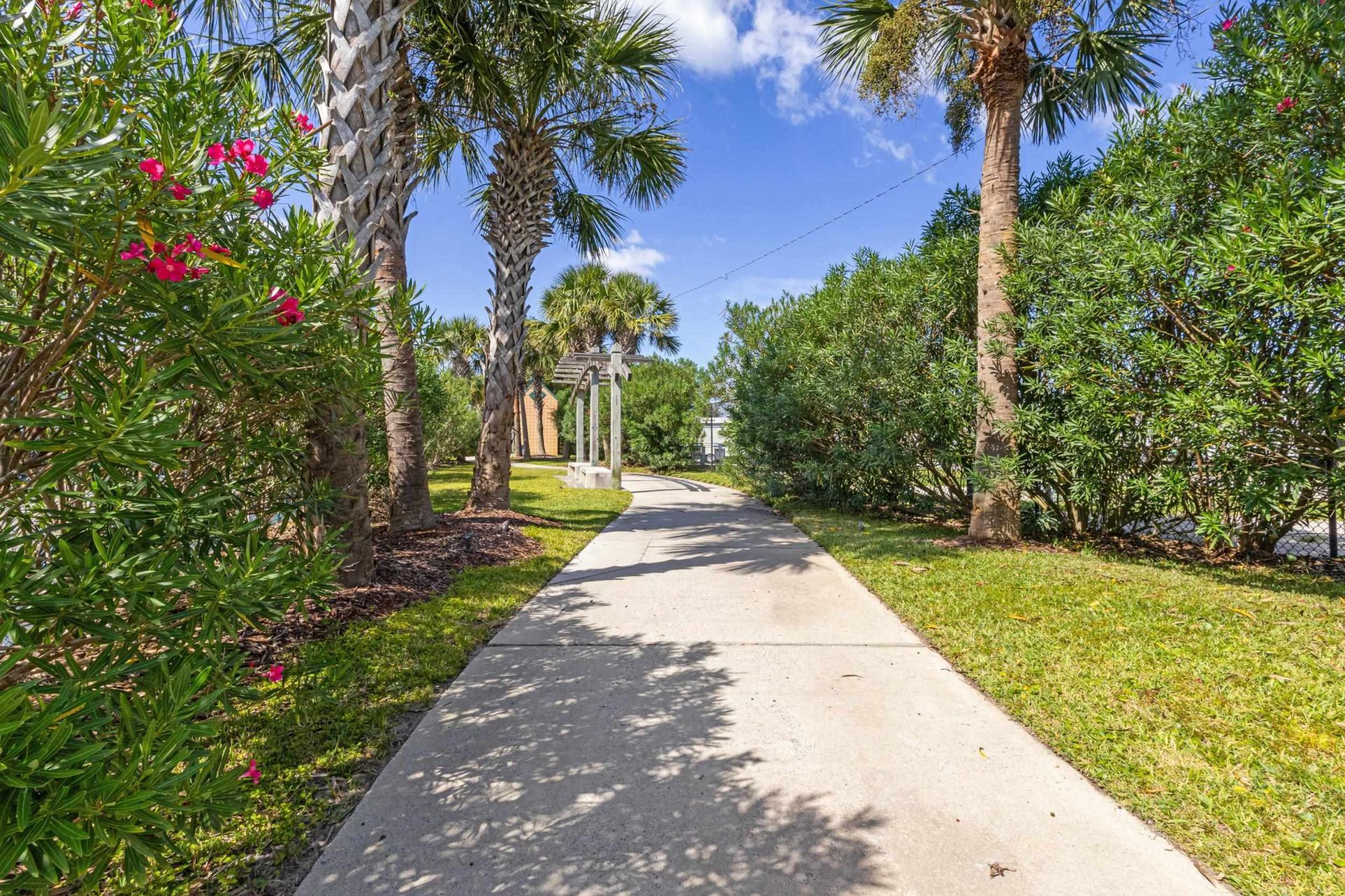 9661 Shore Dr. Photo 31