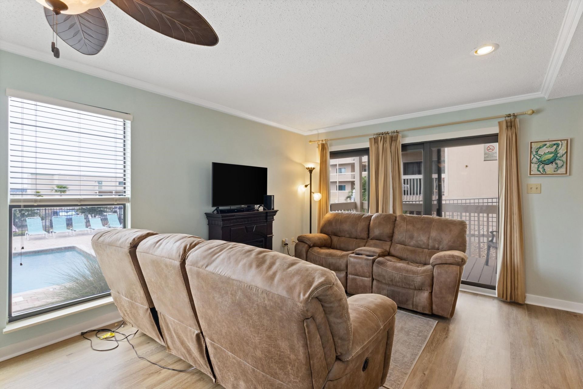 9661 Shore Dr. Photo 8