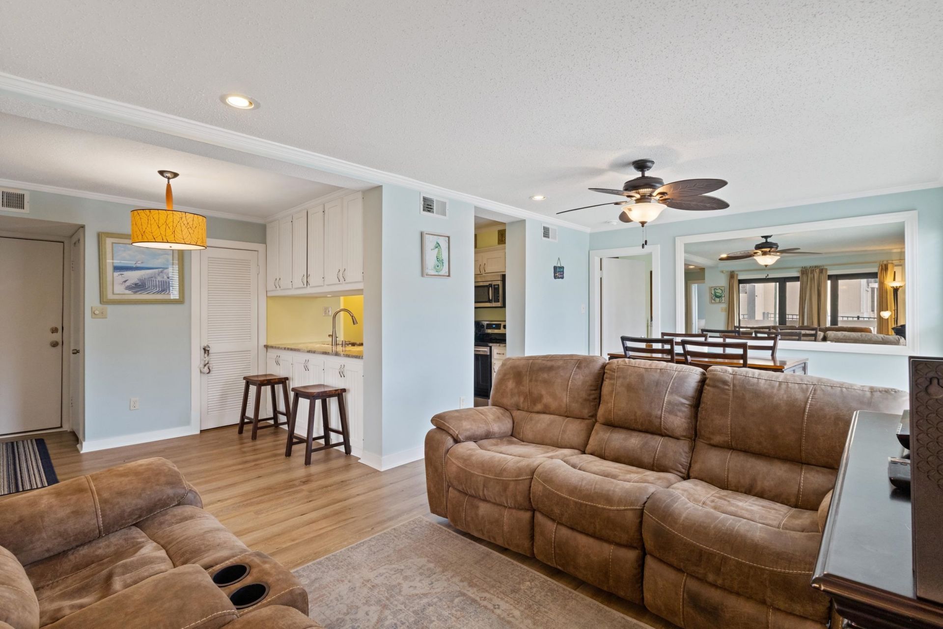 9661 Shore Dr. Photo 9