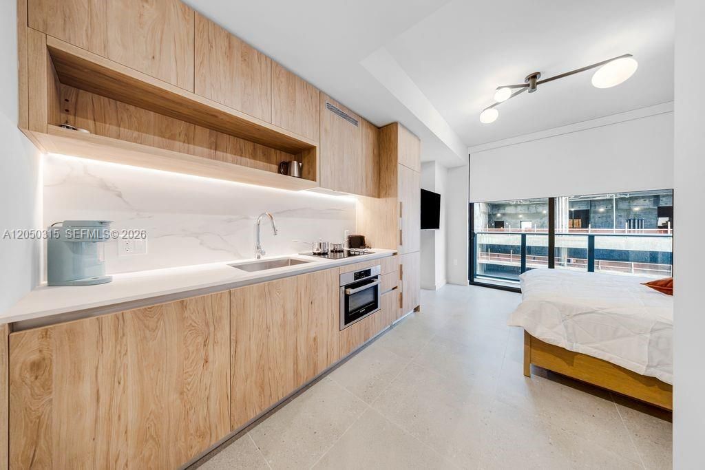 11 NE 6th St , Unit 1106, Miami, FL 33132 Photo