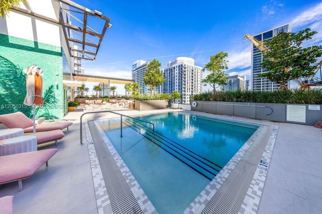 11 NE 6th St , Unit 1106, Miami, FL 33132 Photo