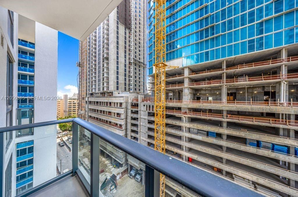 11 NE 6th St , Unit 1106, Miami, FL 33132 Photo