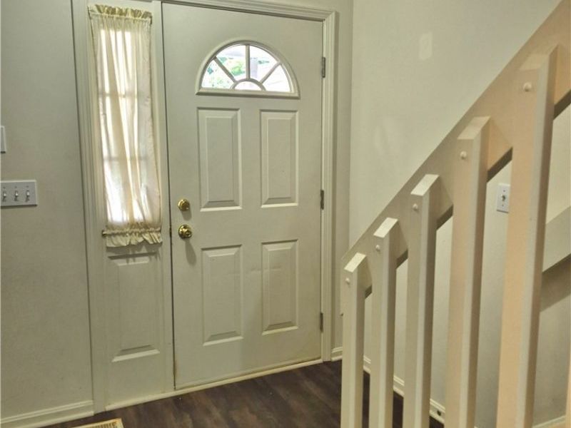 1209 Summerfield Lane NE, Warren, OH 44483 Photo 6