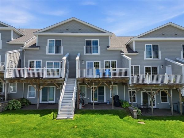 8 Eastern Point Dr, Unit 8, Shrewsbury, MA 01545