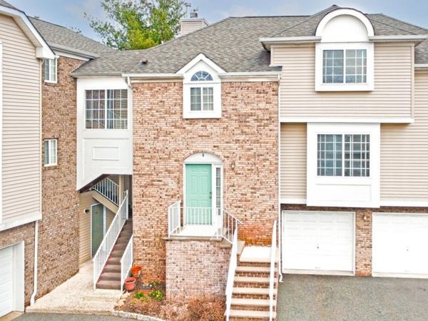 6 Whispering Way W Ondo, Berkeley Heights, NJ 07922